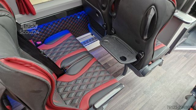 Kleinbus MERCEDES-BENZ 519 und 517 Glasdach XXL  20 Sitze Stock