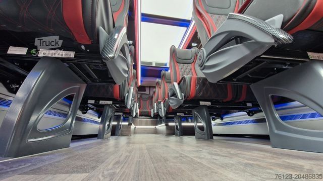 Minibus MERCEDES-BENZ 519 und 517 Glasdach XXL  20 Sitze Stock