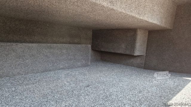 Minibus IVECO Daily 70 Vorlauffahrzeug Ferqui Sunrise 2,5 m B