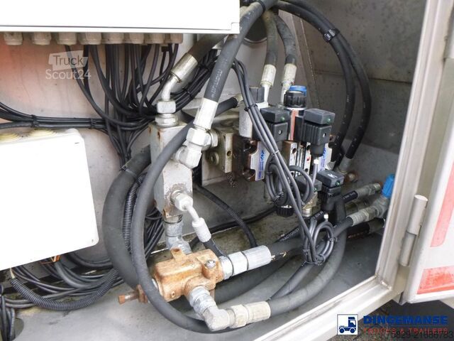 бак MAISONNEUVE CITERNE Food (milk) tank inox 29 m3 / 1 comp + pump