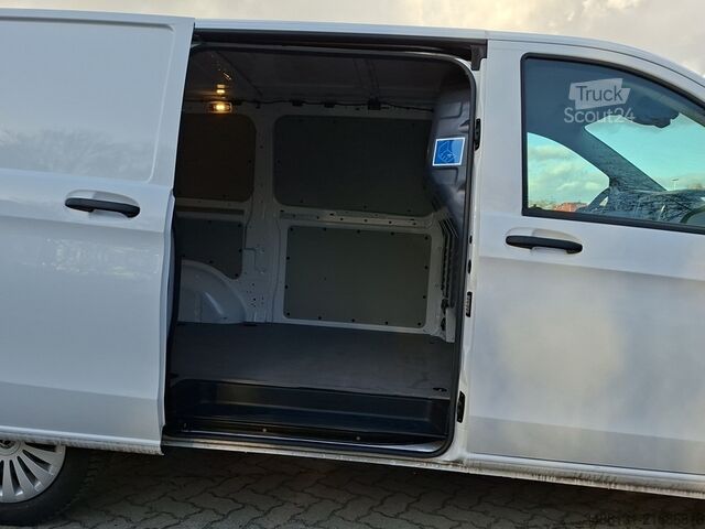 Panel van Mercedes-Benz VITO 116 NEUES MODELL KAMERA NAVI TEMPOMAT MBUX