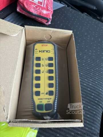 Camion scarrabile Fuso Canter 9C18 Abrollkipper