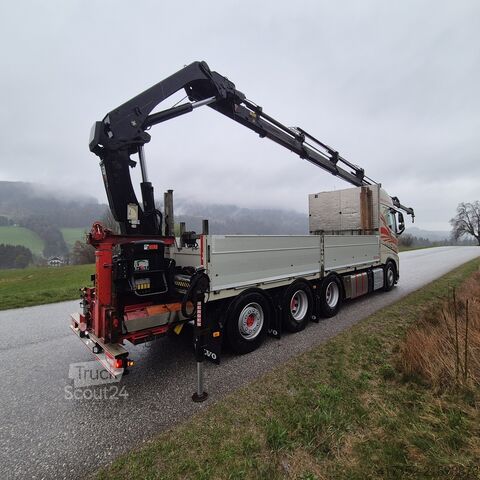 Kamyon üzerine monteli vinç Volvo FH 500