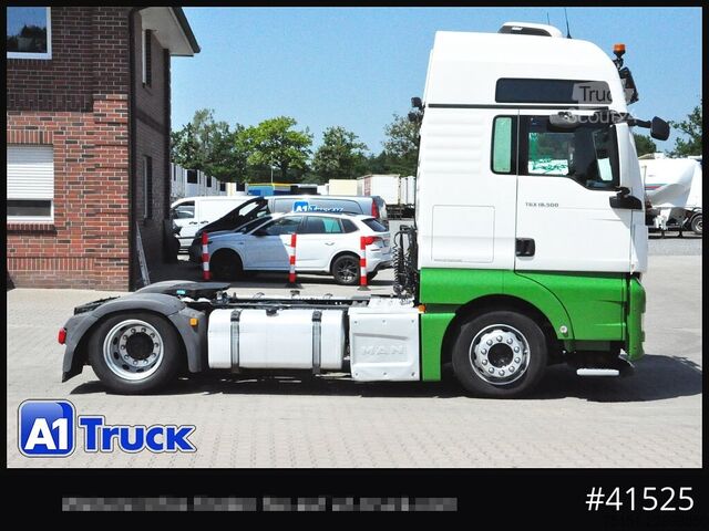 Tilavuusyksikköveturi MAN TGX 18.500 XXL,  Intarder Navi, Standklma, 48 Tonnen