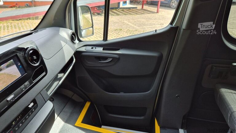 Miniautocarro MERCEDES-BENZ 8 x 517 Sprinter Lord Light  22 SS Aktionspreis