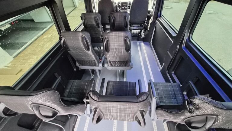 Kleinbus PEUGEOT Boxer 9 Sitzer Airline Boden Ducato Movano