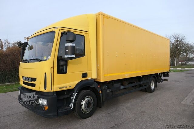Autocarro con cassone iveco EuroCargo ML 120 E 28 AHK LBW