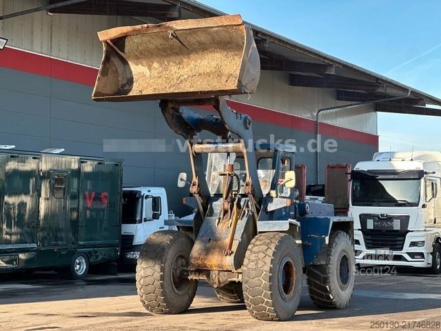 Hjullaster HANOMAG B11C/MF 44C Oldtimer Radlader inkl. Schaufel