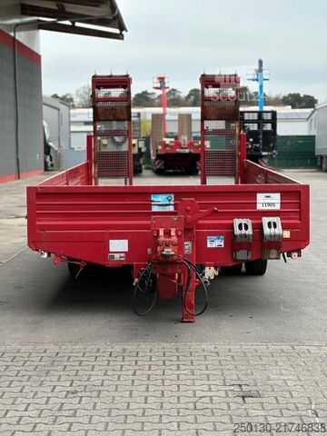 Prikolica z nizko platformo BLOMENRÖHR 688/18000 Transportanhänger m. Rampe