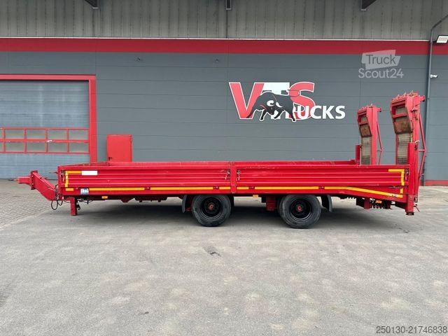 Prikolica z nizko platformo BLOMENRÖHR 688/18000 Transportanhänger m. Rampe