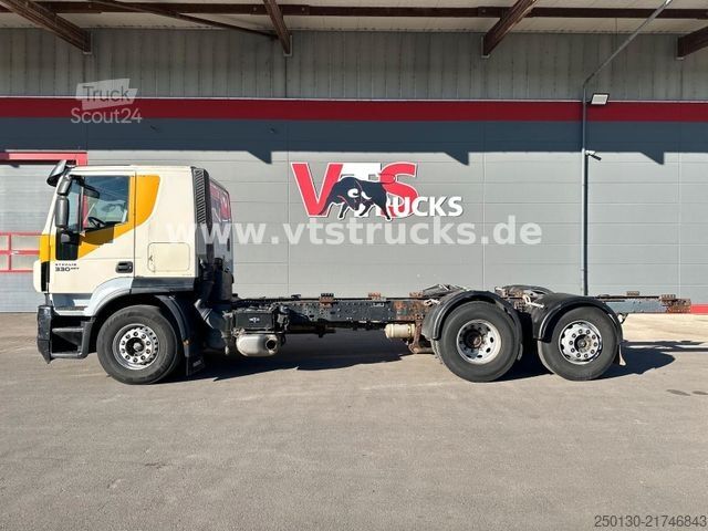 Vrachtwagenchassis IVECO Stralis 330 EEV 6x2 LL Fahrgestell