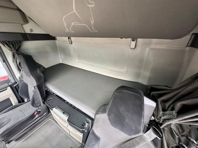 Jumbo nákladné auto MAN TG3 18.470 4x2 LL Mega Curtainsider Retarder/