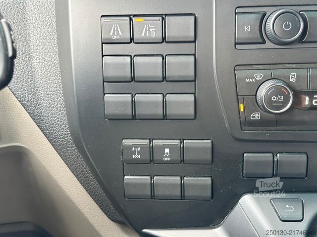 Jumbo nákladné auto MAN TG3 18.470 4x2 LL Mega Curtainsider Retarder/