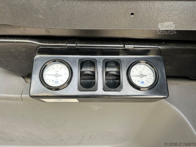 Transporter mit Koffer VOLKSWAGEN CRAFTER 2.0TDI XXXL KOFFER RAMPE KAMERA 177 PS