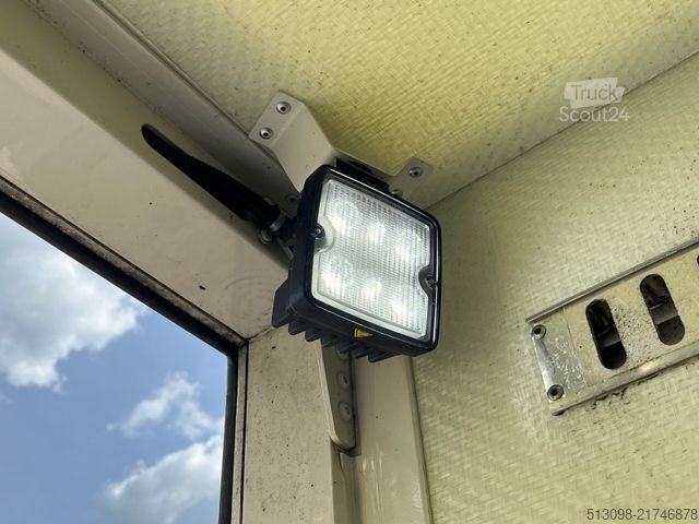 Transporter mit Koffer VOLKSWAGEN CRAFTER 2.0TDI XXXL KOFFER RAMPE KAMERA 177 PS