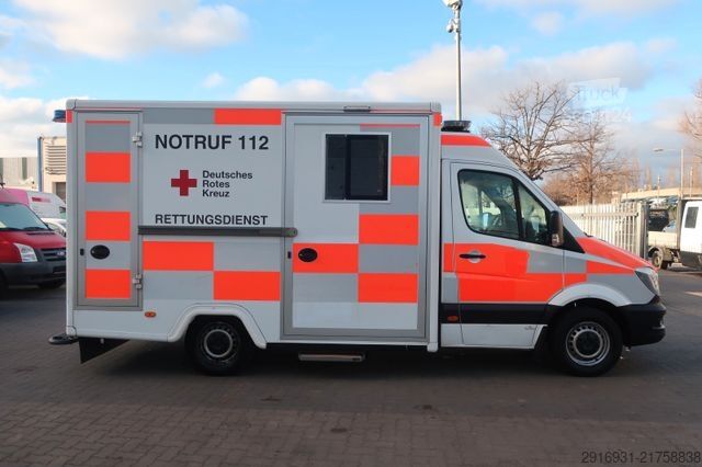 Autospecială de pompieri MERCEDES-BENZ Sprinter II 316 CDI/RTW/Klima/Kamera/FN: 37-01