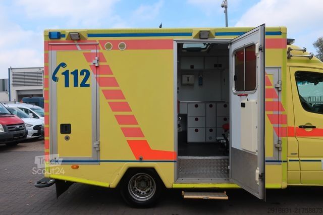 Autospecială de pompieri MERCEDES-BENZ Sprinter RTW 519CDI 1.Hand/ Navi / Fzg Nr: A79