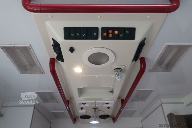 Autospecială de pompieri MERCEDES-BENZ Sprinter RTW 519CDI 1.Hand/ Navi / Fzg Nr: A79