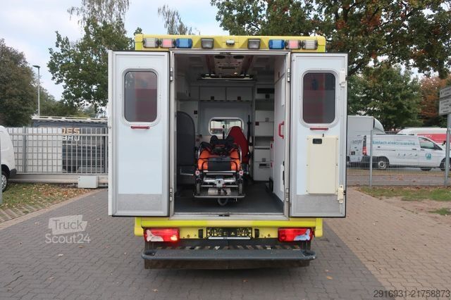 Autospecială de pompieri MERCEDES-BENZ Sprinter RTW 519CDI 1.Hand/ Navi / Fzg Nr: A79