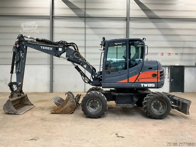 Excavator pe roți Terex TW 85