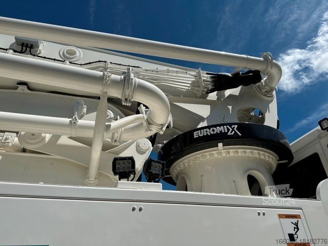 Tovornjak s črpalko za beton MAN TGS 41.520 8x4 SWAN TSP 47-5 160RZ    ( 47m )