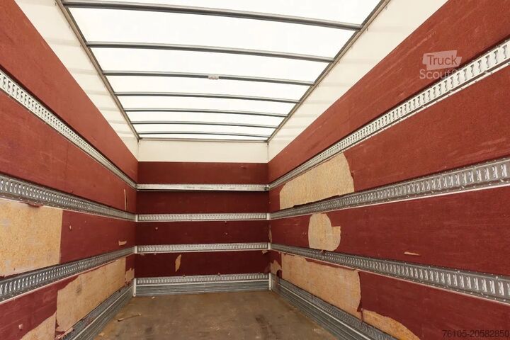 Valiză MAN TGL 12.250 Bakwagen + Laadklep DHollandia 2000 kg