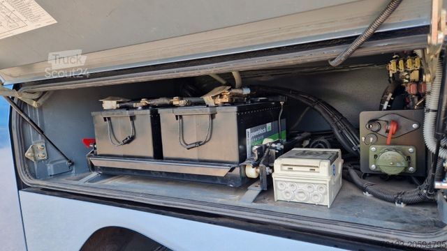 Rulotă/autocaravană Neoplan Starliner 2 XXL Wohnbus Setra