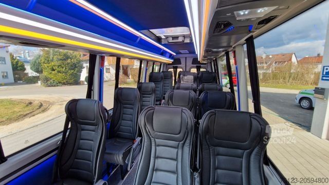 Minibús MERCEDES-BENZ 519 Allrad 4 x 4 Vorlauffahrzeug neue ADA