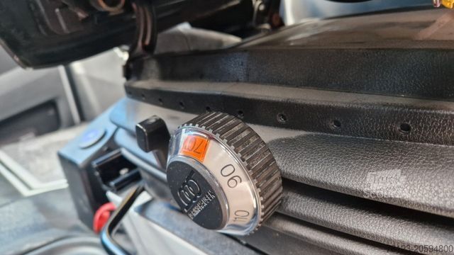 Minibús MERCEDES-BENZ 519 Allrad 4 x 4 Vorlauffahrzeug neue ADA