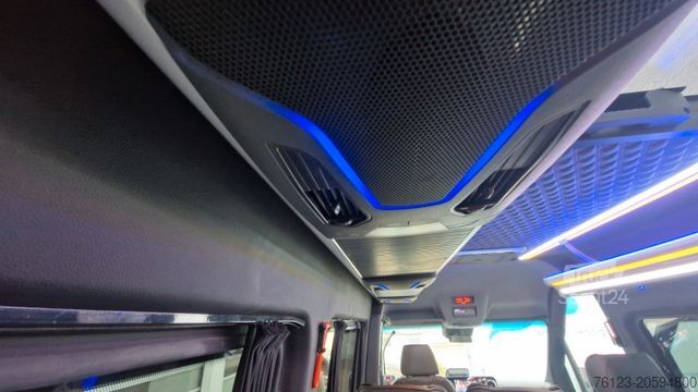 Minibús MERCEDES-BENZ 519 Allrad 4 x 4 Vorlauffahrzeug neue ADA