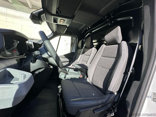 Furgoneta con caja Renault Master L2H2 FWD Kasten Blue DCI150