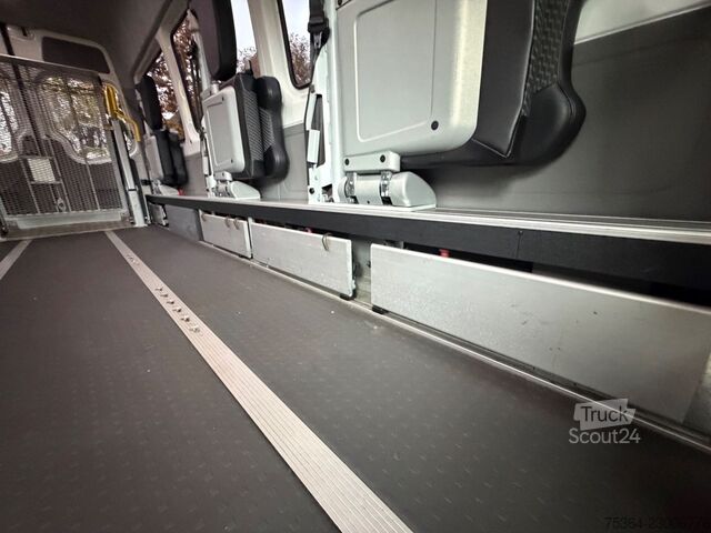 Minibuss VW Crafter 2.0 Tdi Maxi 9 Sitze Rollstuhllift Klima