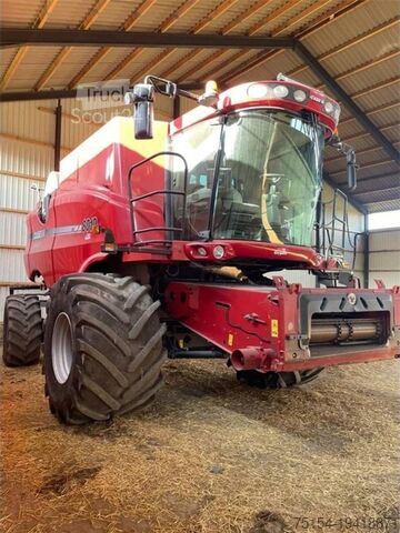 Kombains Case-IH IH 8010 Axial Flow