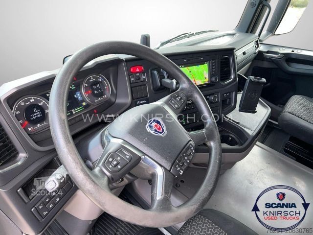 Nákladní vůz na nebezpečné materiály SCANIA R450A4X2NA PTO ADR FL