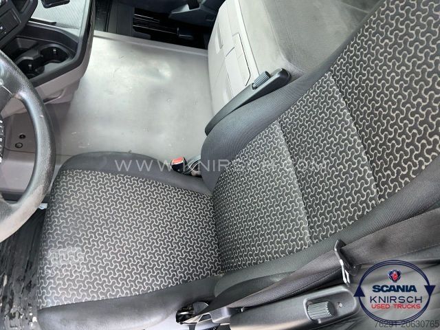 Nákladní vůz na nebezpečné materiály SCANIA R450A4X2NA PTO ADR FL