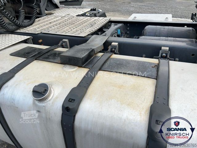 Nákladní vůz na nebezpečné materiály SCANIA R450A4X2NA PTO ADR FL