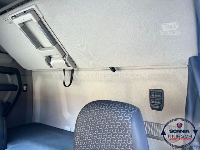 Nákladní vůz na nebezpečné materiály SCANIA R450A4X2NA PTO ADR FL