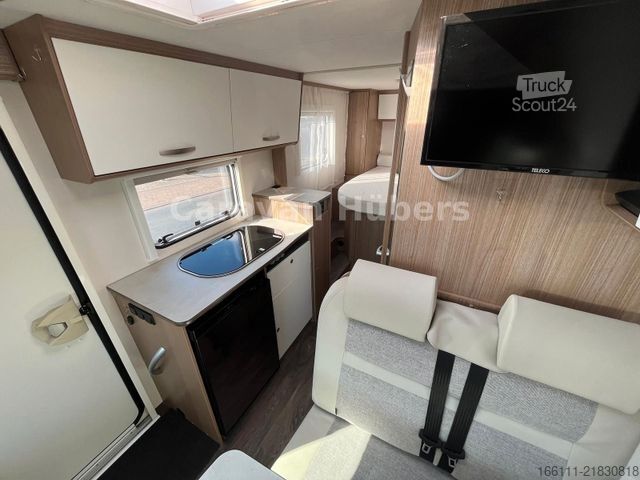 Teilintegriertes Wohnmobil CARADO V 339 - Queensbett -  - Klima - AHK -