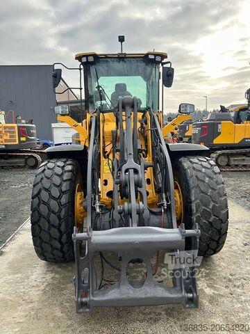 Ekskavatör Volvo L 90 H