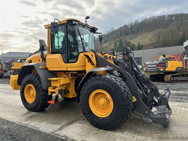 Ekskavatör Volvo L 90 H