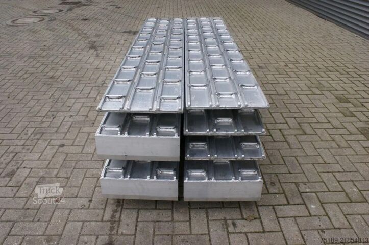 Ultra-Lite Allu Ramps / Rampes d'accès Allu - 23.8 Ton Capacity - New ! Ultra-Lite Allu Ramps / Allu auffahrrampen - 23.8 Ton Capa...