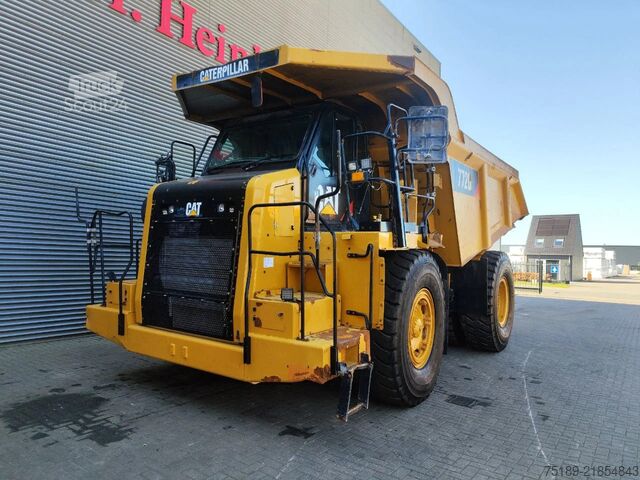 Sklápěč Caterpillar 772G