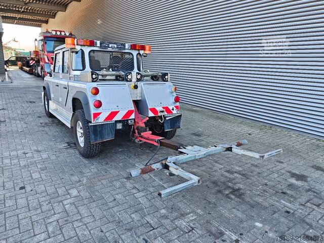 Bärgningsfordon Land Rover Defender 4x4 Hartmann Towfox 188/09 New Engine ...