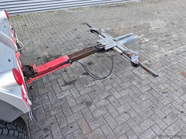 Bärgningsfordon Land Rover Defender 4x4 Hartmann Towfox 188/09 New Engine ...