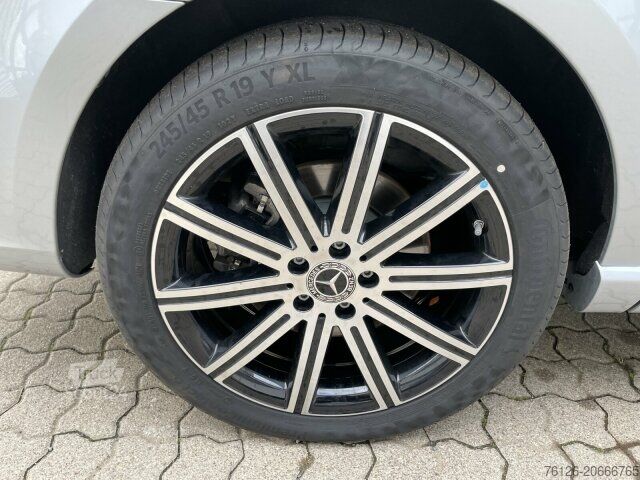 Minibus Mercedes-Benz V 300 d EXCLUSIVE L LEDER+DISTRO+IEBET+LED