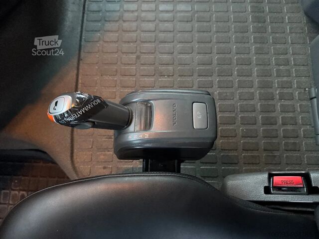 Standard-SZM Volvo FH 440 Globetrotter