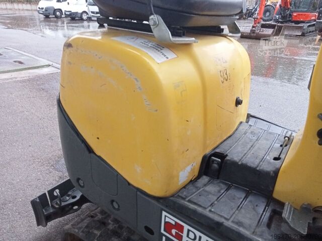 حفار صغير <7 طن Wacker Neuson 803RD