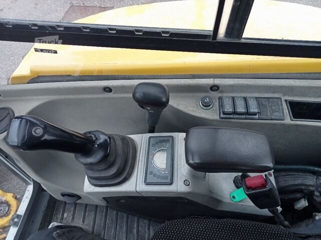 حفار صغير <7 طن Wacker Neuson EZ38