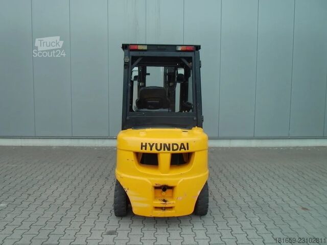  HYUNDAI 25D -7