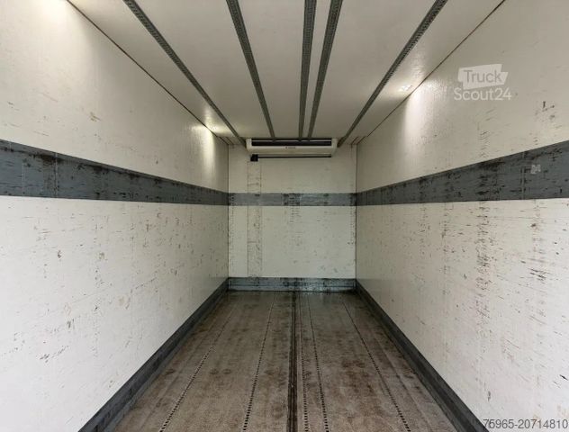 Koelwagen VOLVO FH 13.460 I-PARK COOL THEMO KING UT-800 VAN BEUR
